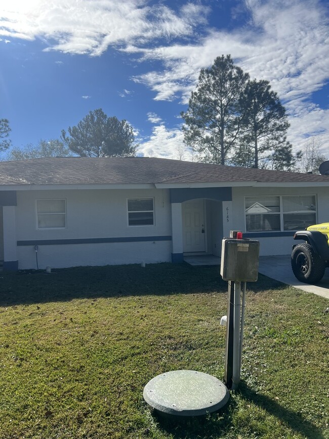 Building Photo - Beautiful 3/2 Duplex in Bay St. Louis, MS