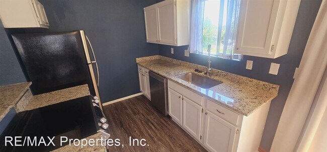 Building Photo - 3 br, 2 bath House - 2679 Christopher Terrace