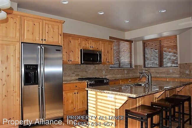 Building Photo - 3 br, 2.5 bath House - 1137 Station Loop Road