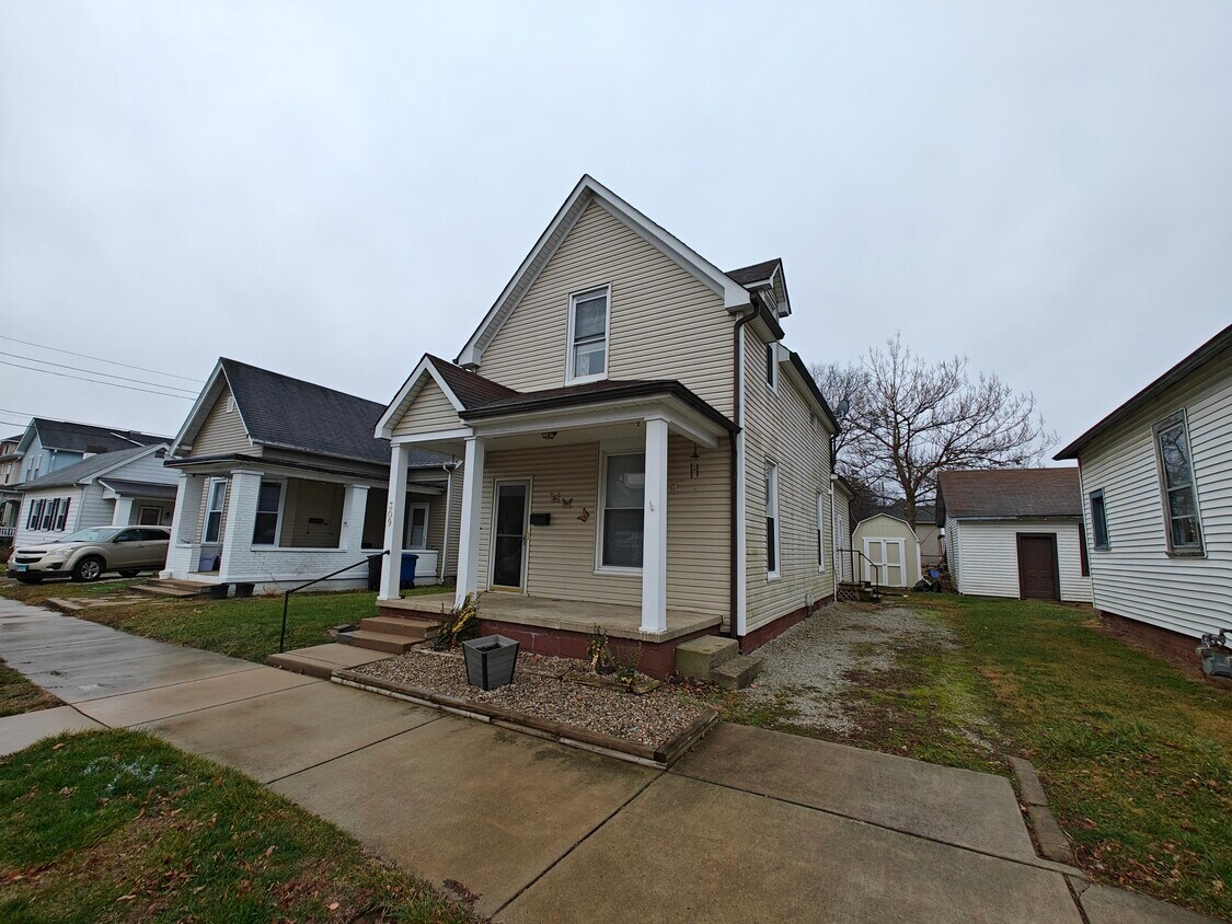 Primary Photo - 309 S Shelby St