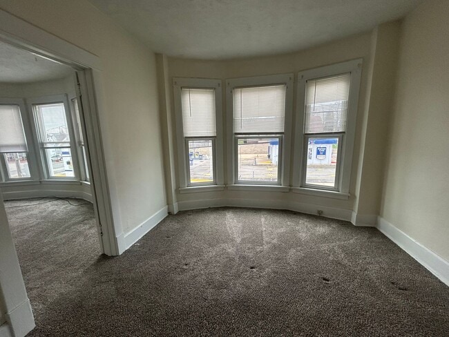 Building Photo - nbr142