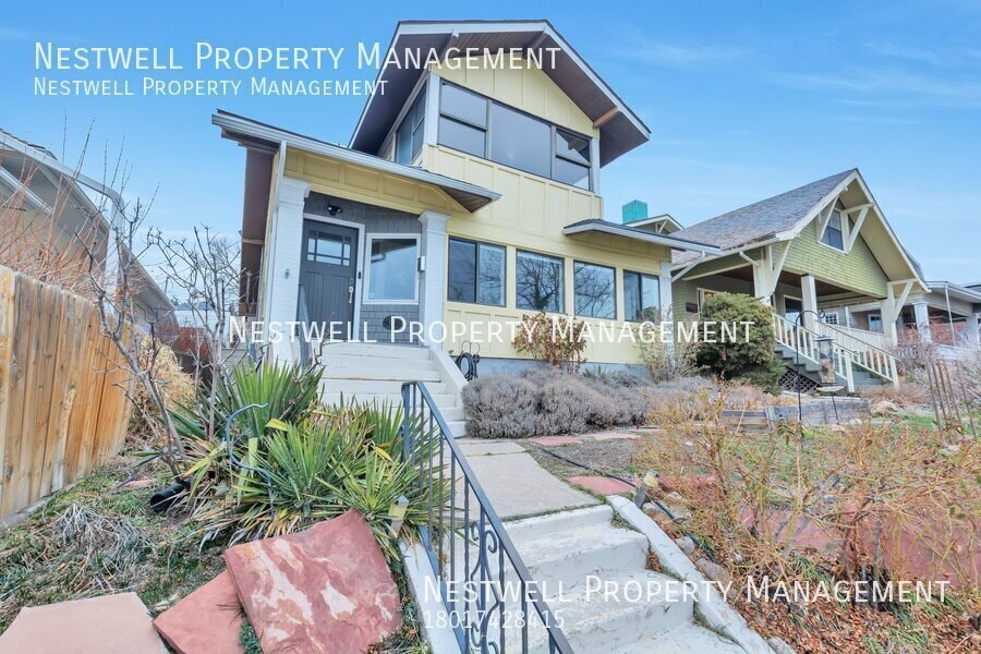 Primary Photo - Charming Updated Home on Amazing Avenues