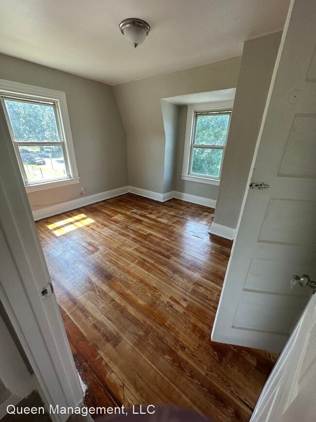 Building Photo - 6 br, 2 bath House - 87 Oak Grove Avenue