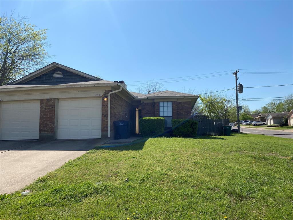 2329 Woodmont Trail, Fort Worth, TX 76133 Townhome Rentals in Fort