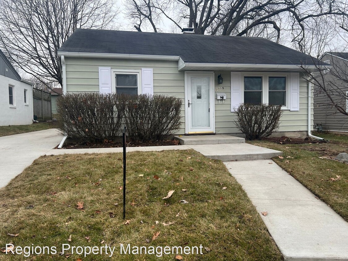 Primary Photo - 2 br, 1 bath House - 1009 East Emerson Street