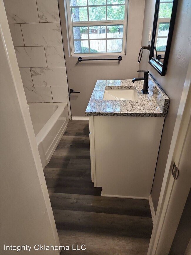 Foto del edificio - 3 br, 1 bath House - 3037 NW 65th St