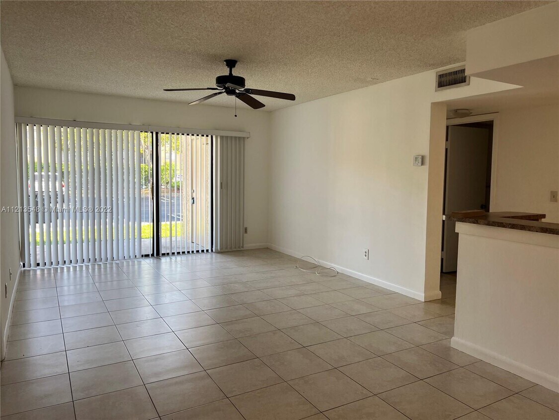 9288 W Atlantic Blvd Unit 1116, Coral Springs, FL 33071 Apartment for