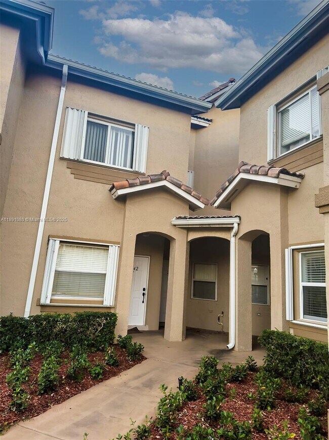 Building Photo - 2242 SE 26th Ln
