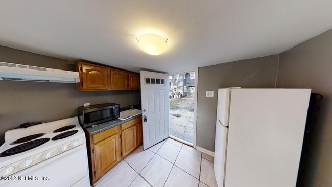 Foto del edificio - 1414 Ingleside Ave