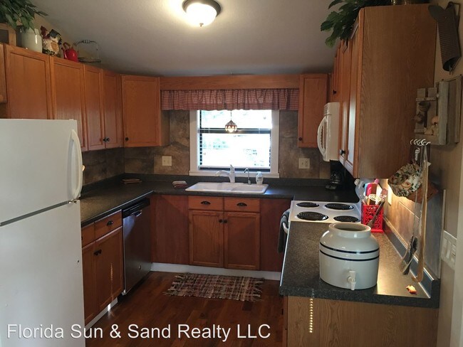 Building Photo - 2 br, 1 bath House - 423 S Moon Dr