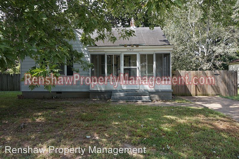 Primary Photo - 1243 Dyer Pl