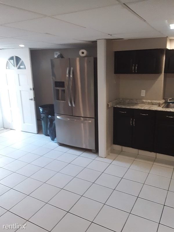 Foto del edificio - 2 br, 1 bath Apartment - 186 Van Cleaf Lane B