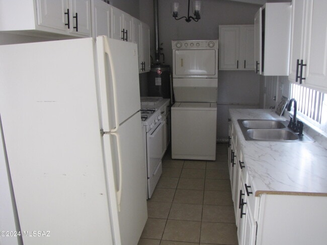 Foto del edificio - 4723 E 1st St