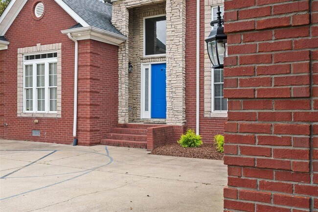 Foto del edificio - 3630 Amherst Dr