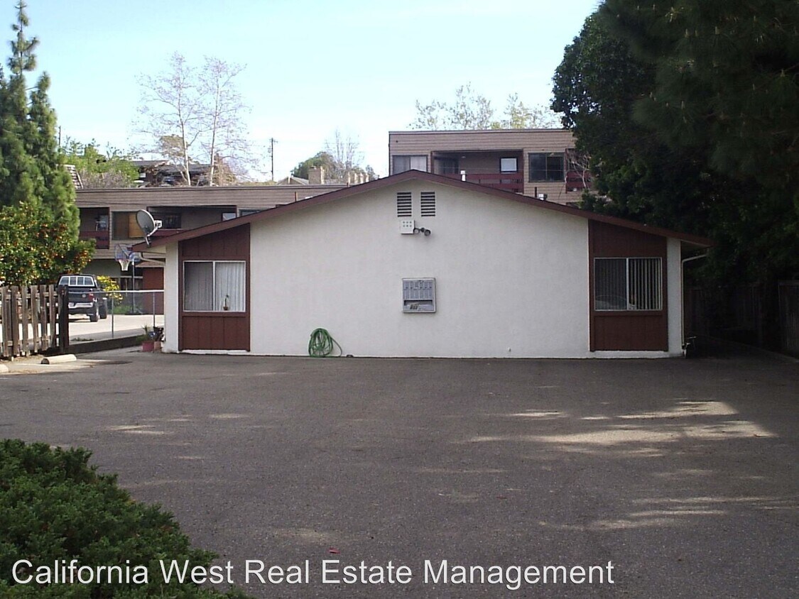 Primary Photo - 803 Walnut St
