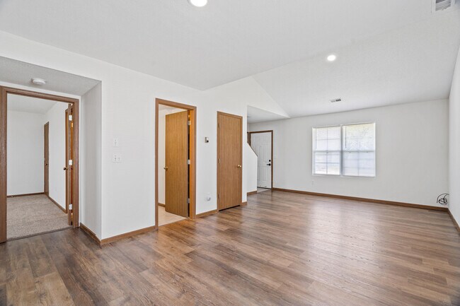 Foto del edificio - 2507 Carnation Dr