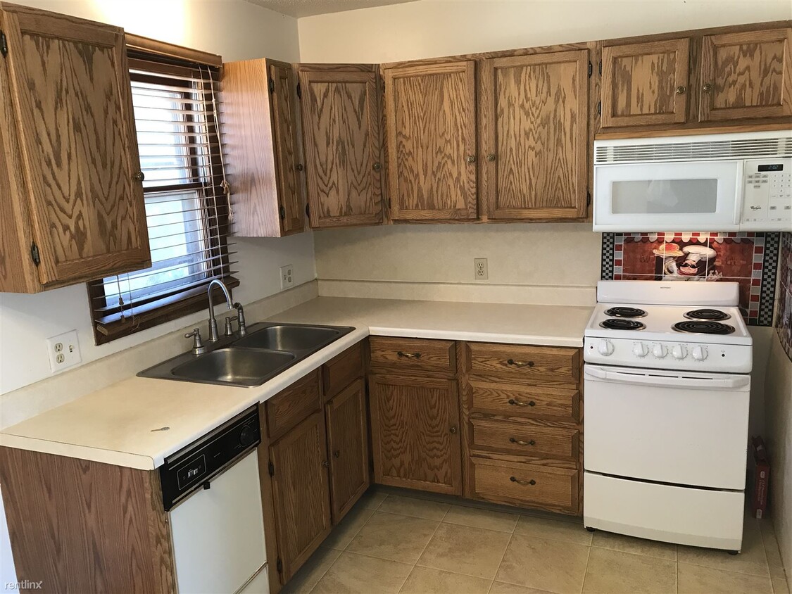 Building Photo - 2 br, 1 bath Apartment - 904 3rd Ave NW