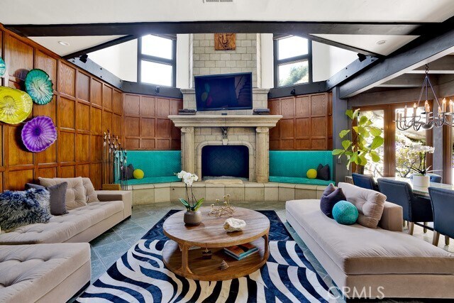 Foto del edificio - 266 Canyon Acres Dr
