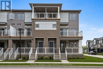 Building Photo - 2031 Blossite Private