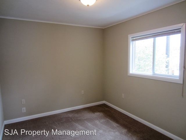 Foto del edificio - 7945 9th Ave SW