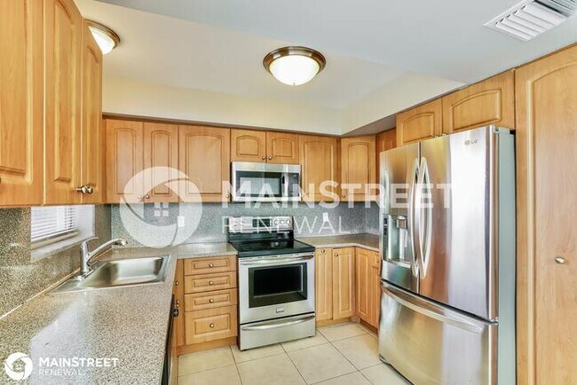 Foto del edificio - 323 Midfield Lane, Port St. Lucie, FL 34983
