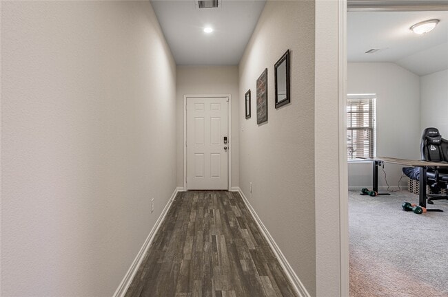 Building Photo - 410 Del Monte Dr