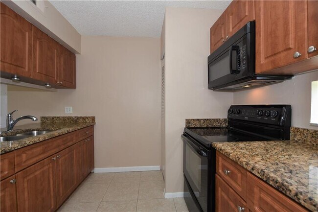 Foto del edificio - 8630 SW 3rd St