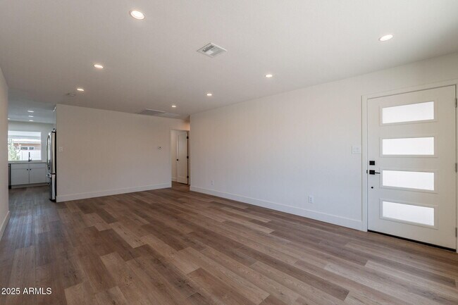 Foto del edificio - 1530 E Alameda Dr