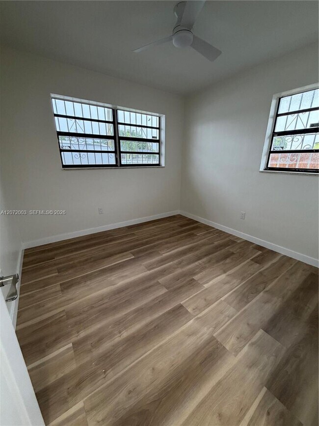 Foto del edificio - 5450 NW 177th Terrace