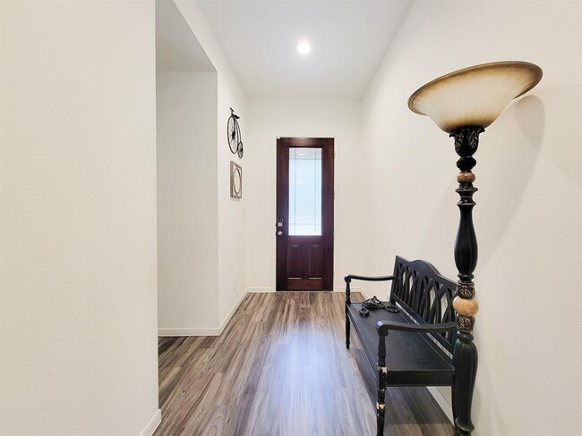 Foto del edificio - 129 Jim Hall Ln