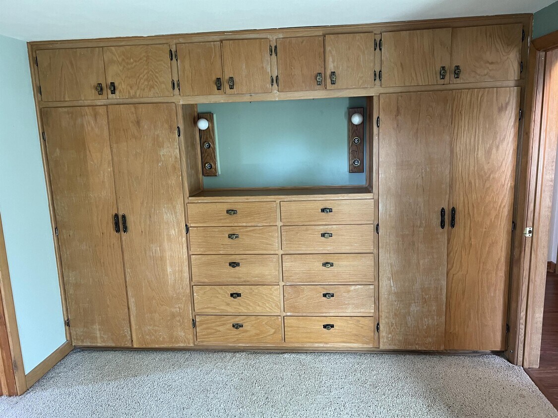 421 E Holum St, DeForest, WI 53532 House Rental in DeForest, WI