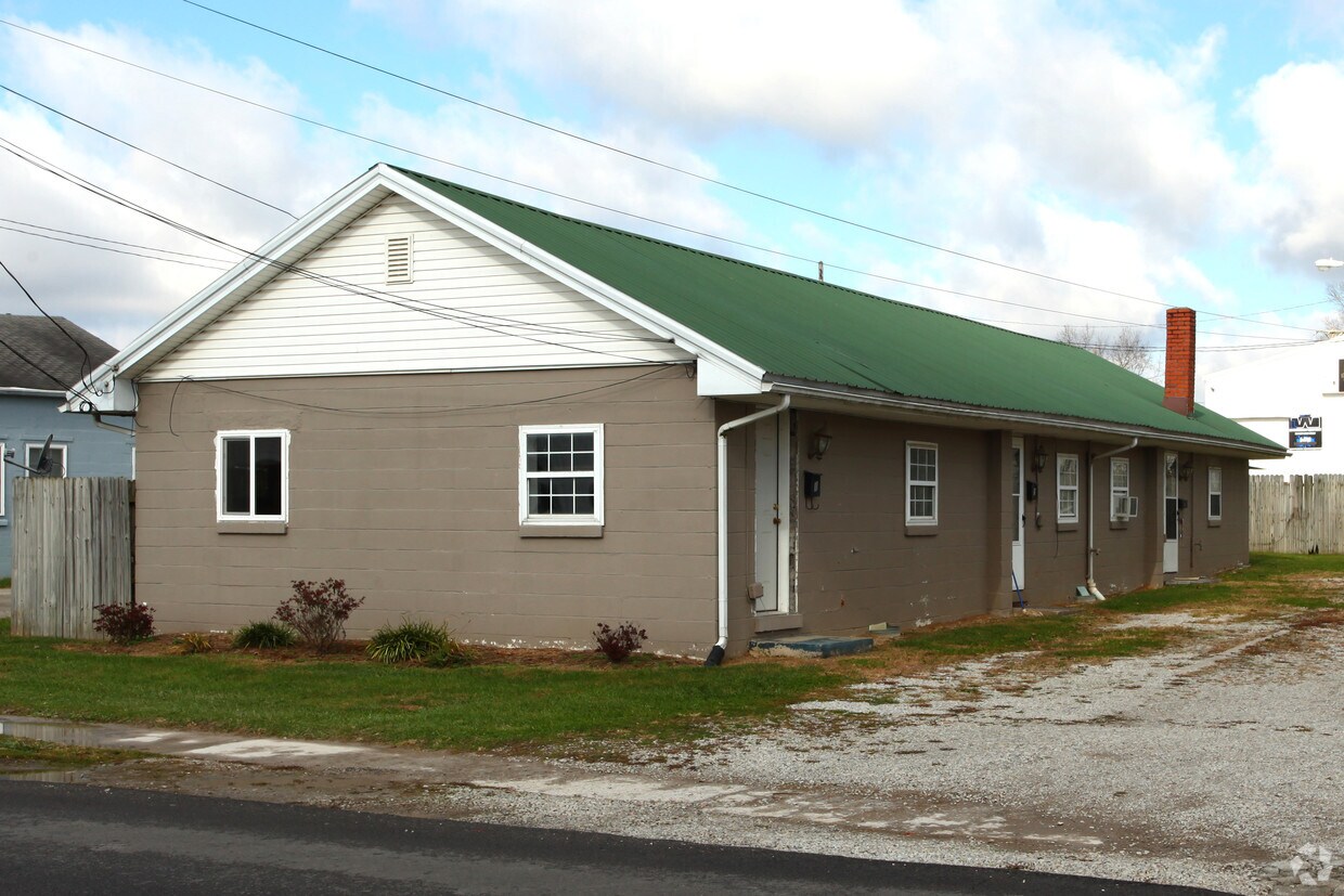 246 E Court St, Lawrenceburg, KY 40342 Apartments in Lawrenceburg, KY