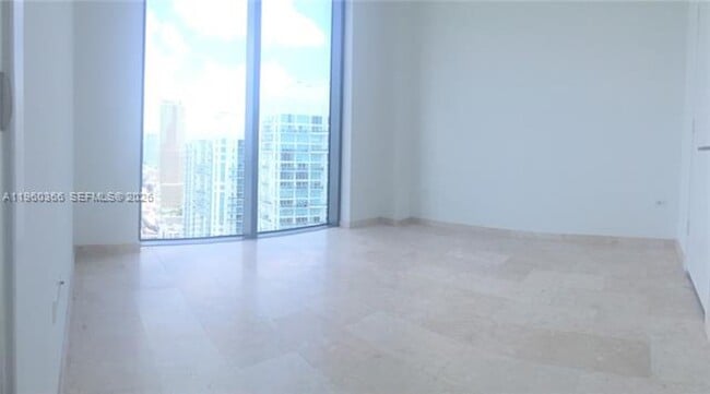 Foto del edificio - 68 SE 6th St