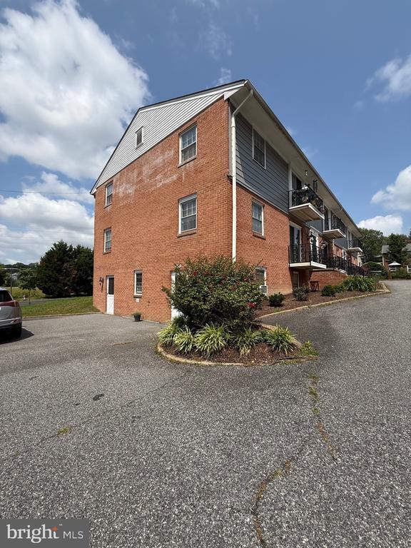 Foto principal - 1425 Dandridge St