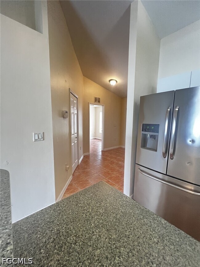 Foto del edificio - 213 SE 23rd Pl