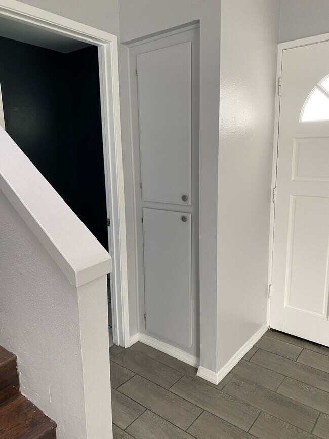 Building Photo - Cozy 3 bedroom in desirable Village Park R...