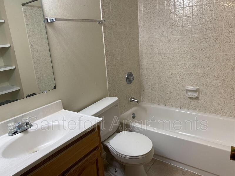 5801 Haymeadow Ln Unit Apt 2B, Peoria, IL 61615 Condo for Rent in