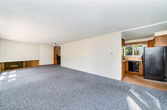 Building Photo - 309 Leonard Ln