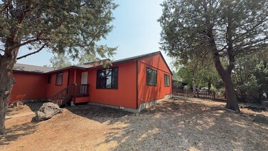 Building Photo - 2741 NE Laramie Way
