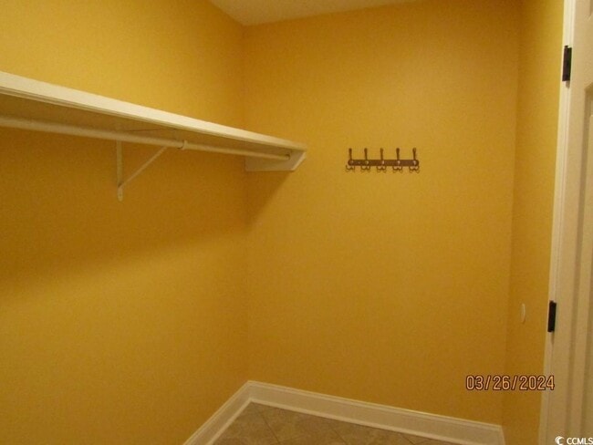 Building Photo - 4304 Beverly Ct