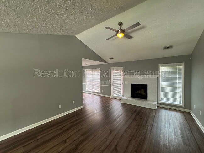 Foto del edificio - 1055 Leighs Brook Way