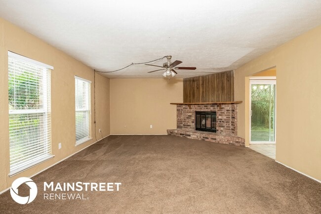 Foto del edificio - 15614 Fall Briar Dr