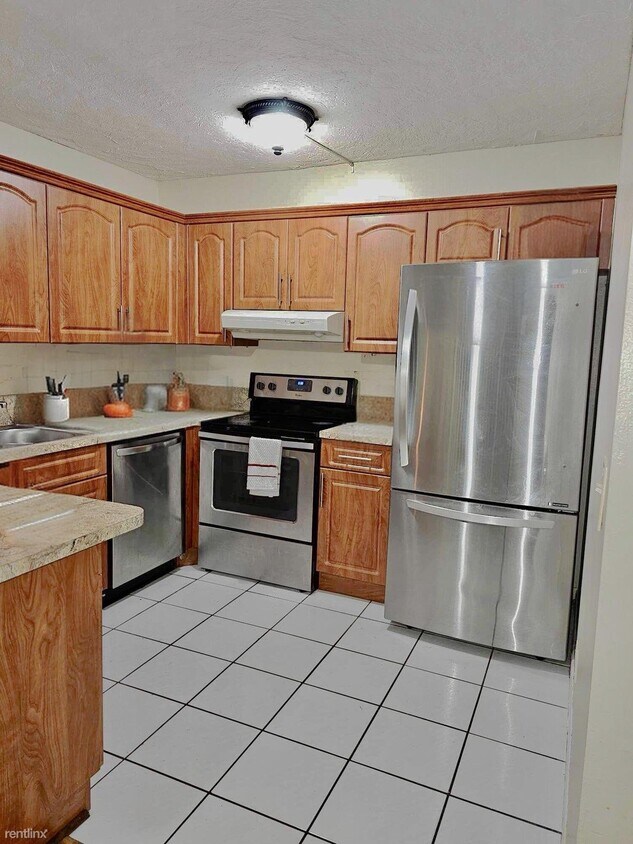 Primary Photo - 3 br, 2.5 bath House - 1590 Forest Lakes C...