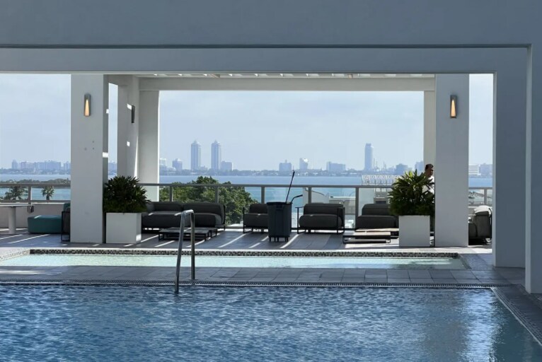 Foto principal - 3900 Biscayne Blvd