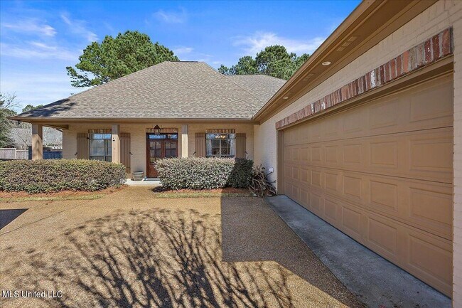 Foto del edificio - 132 Hartfield Dr