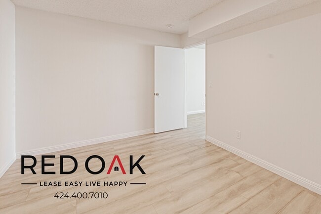 Building Photo - 8309 Cedros Ave