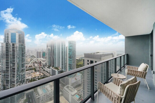 Foto del edificio - 121 NE 5th St