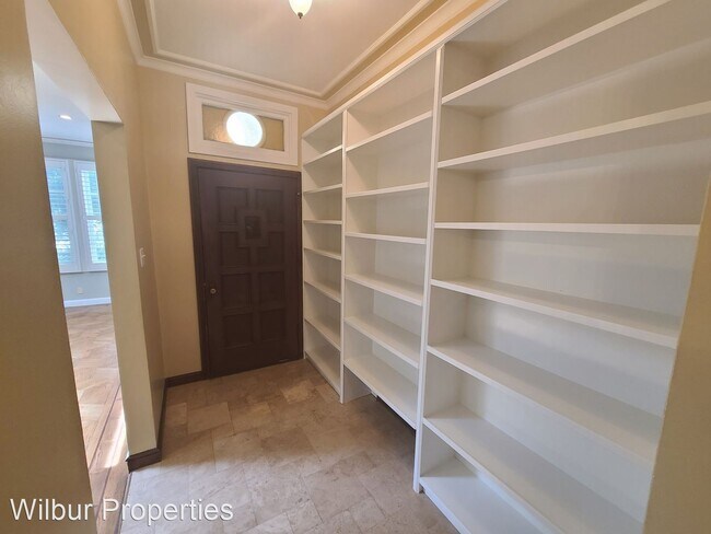 Building Photo - 5 br, 3.5 bath House - 1020 Del Norte Ave