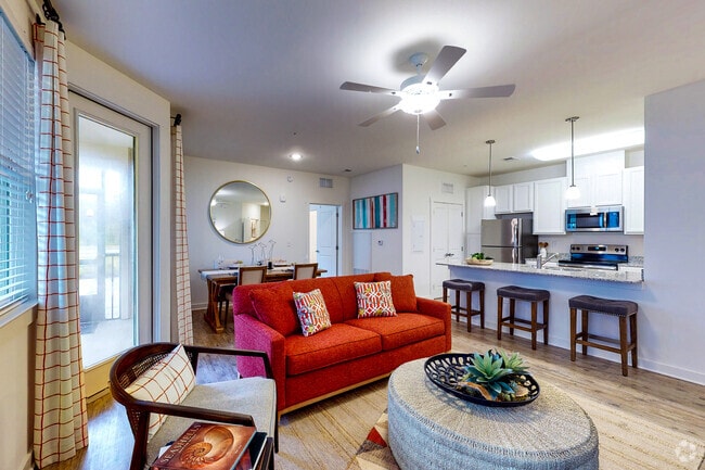 2BR, 2BA - 1062 SF - Mystic Bluff Apartments