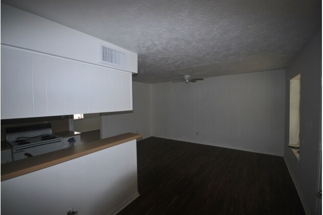 Katy Oaks Apartments Tx Living Area Katy Oaks